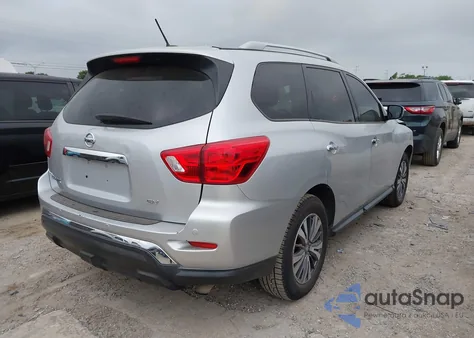 2017 Nissan Pathfinder Sv z USA, uszkodzony, nr VIN 5N1DR2MNXHC687230